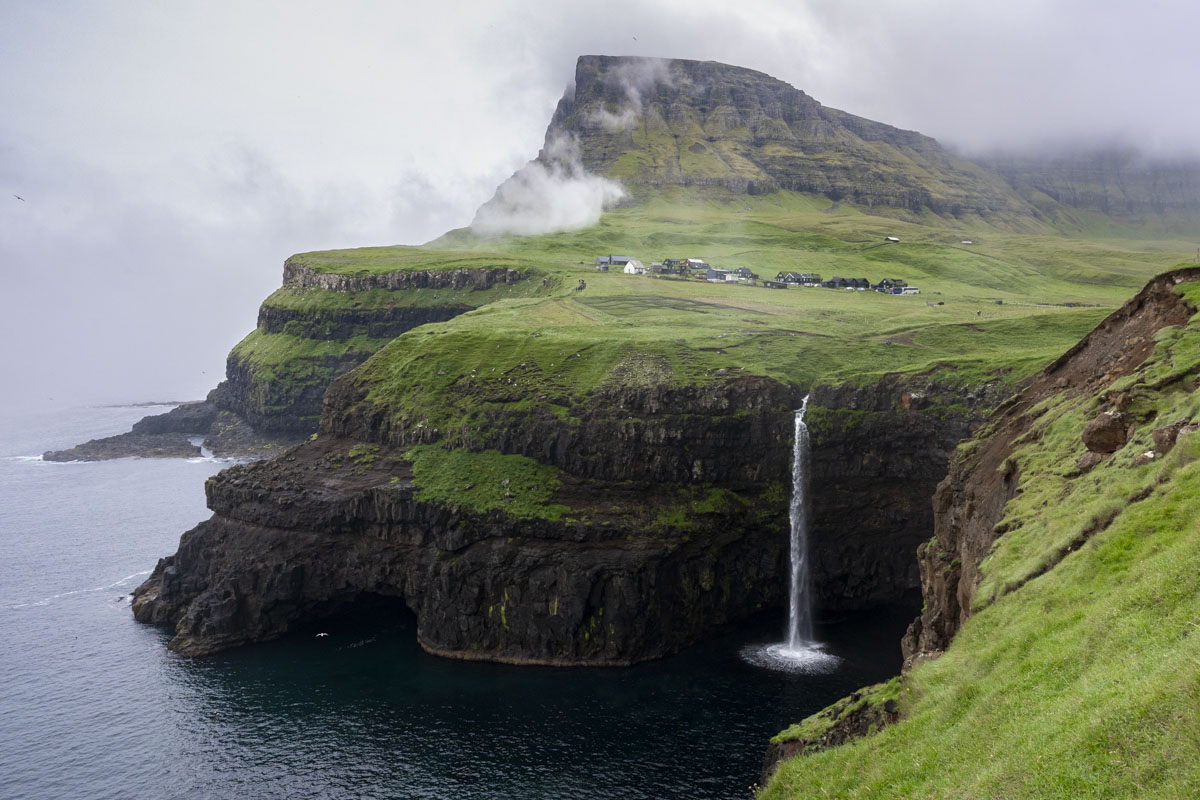 Múlafossur waterfall