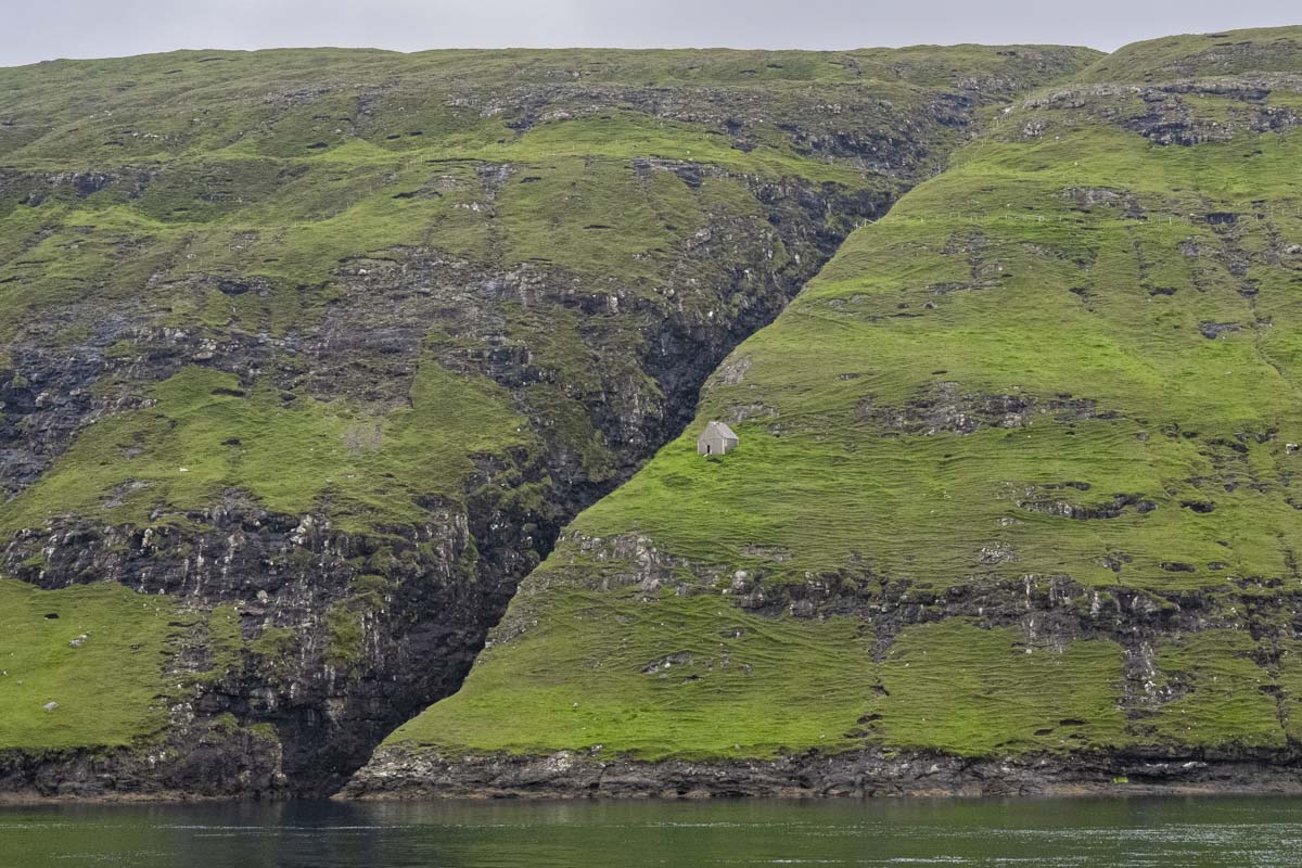 Striking coastline on the way to the Bird Cliffs of Vestmanna