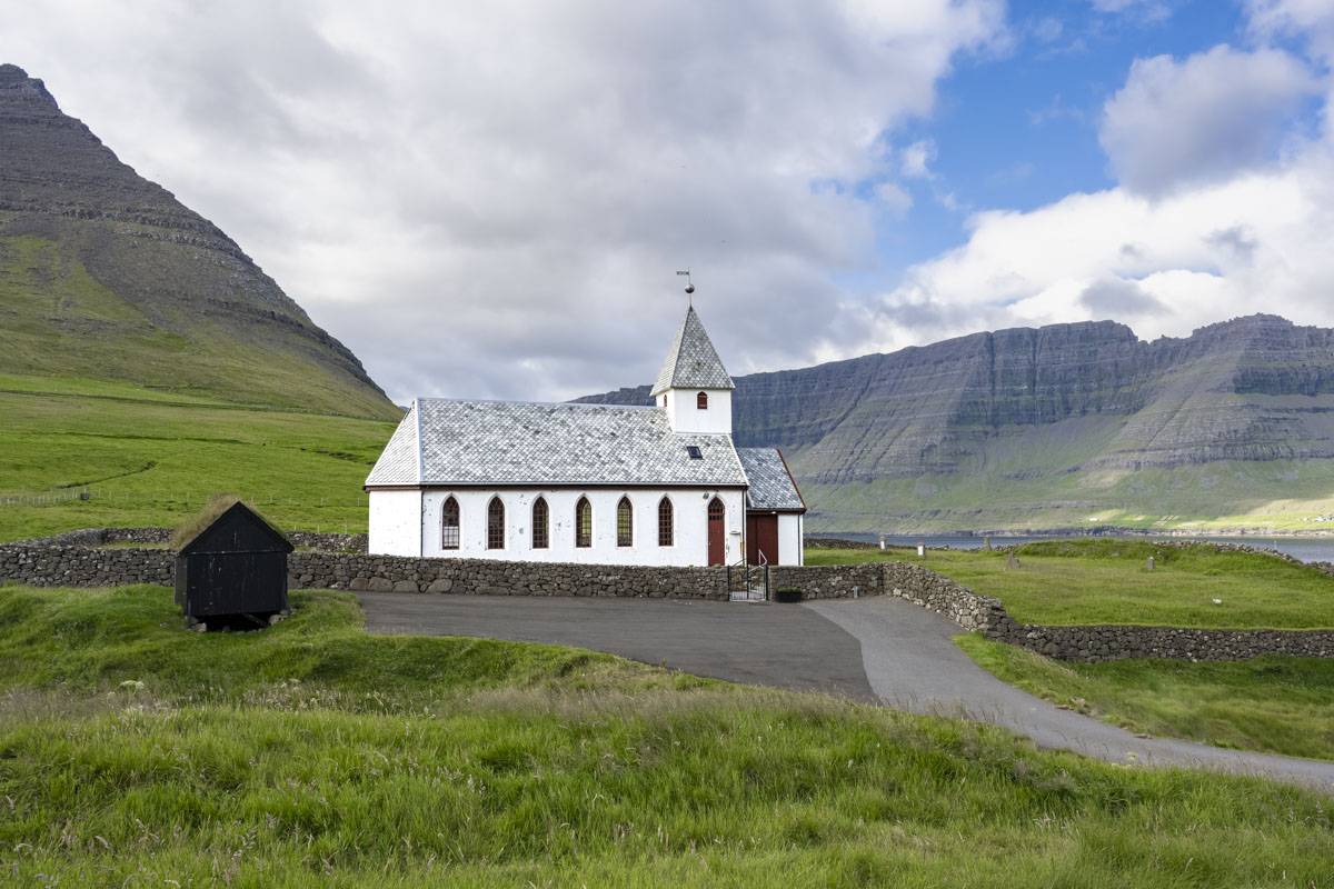 The church in Viðareiði